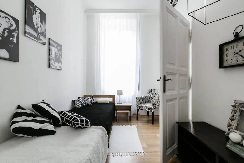 Your Gorgeous And Spacious Dream Home Free Parking Budapest Apartment