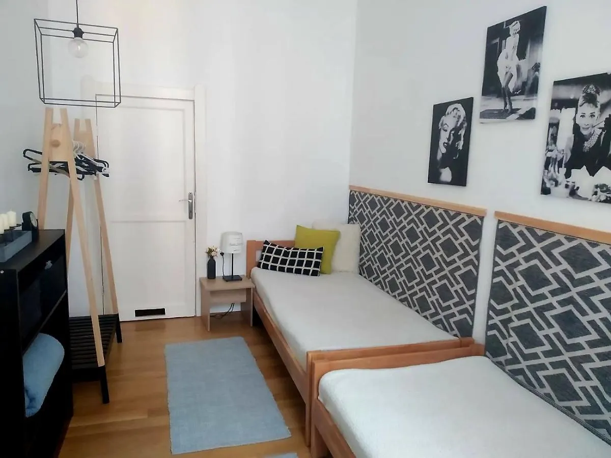 Your Gorgeous And Spacious Dream Home Free Parking Budapest 0*,