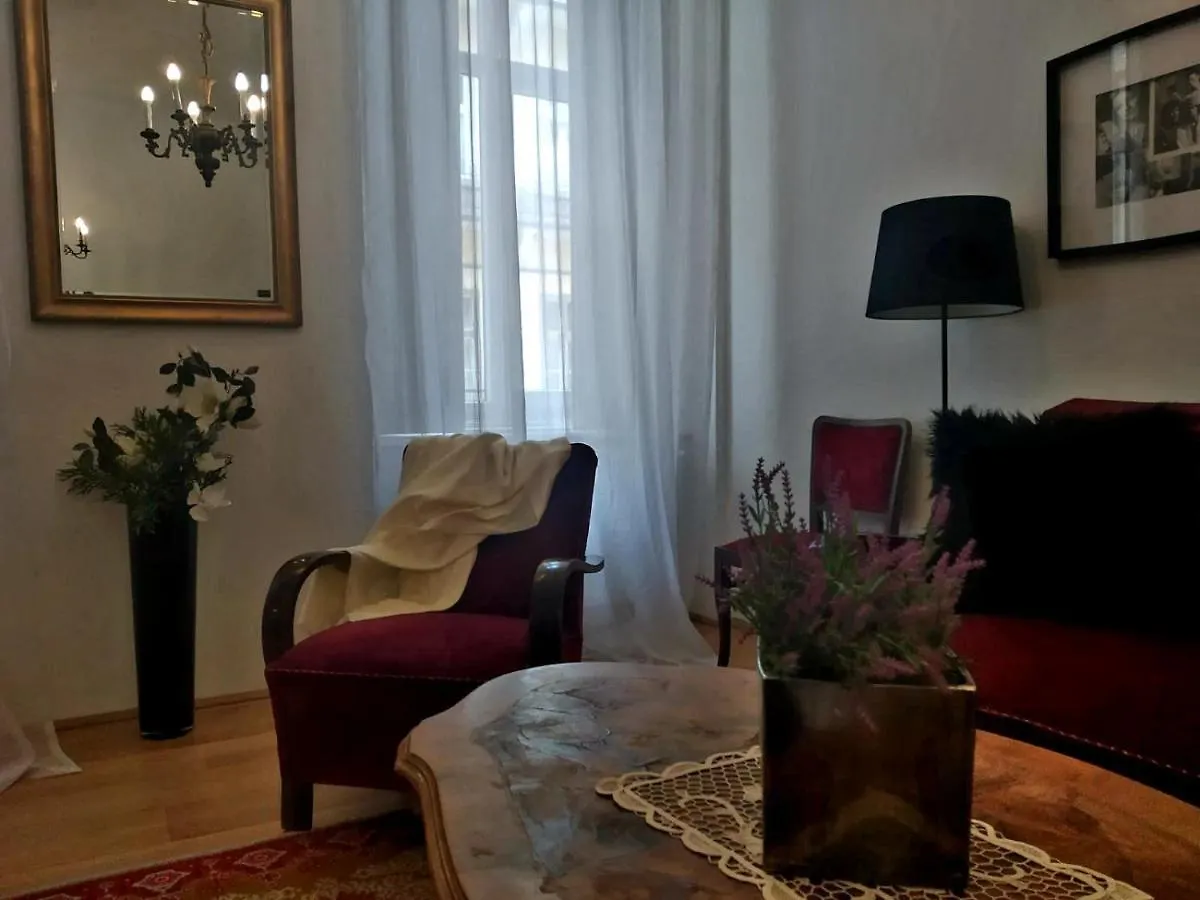 Your Gorgeous And Spacious Dream Home Free Parking Budapest 0*,